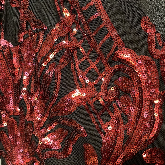 Red and Black Beautiful long Formal - Picture 7 of 7